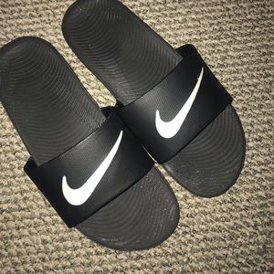 Nike slides